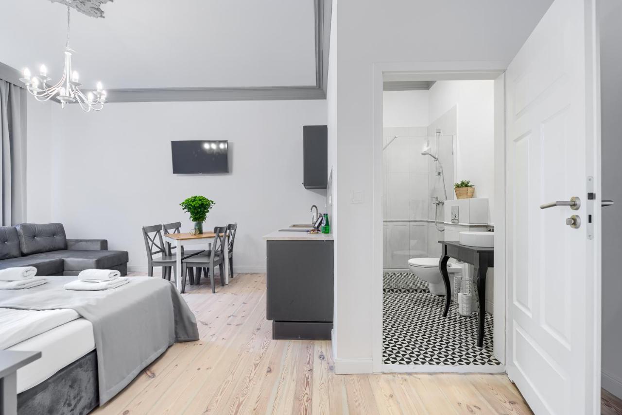 1899 Apartahotel 4*